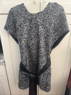 Ark & Co Black and White Marled Knit Top